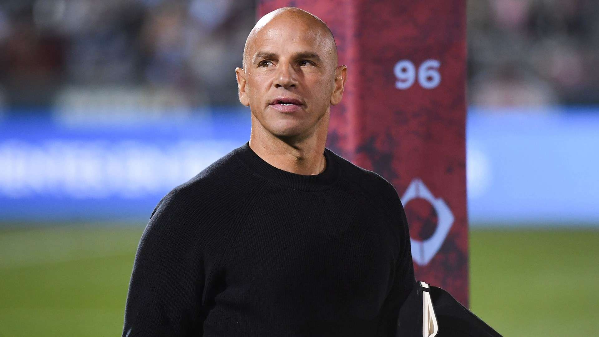 同样不容小 同样不容小